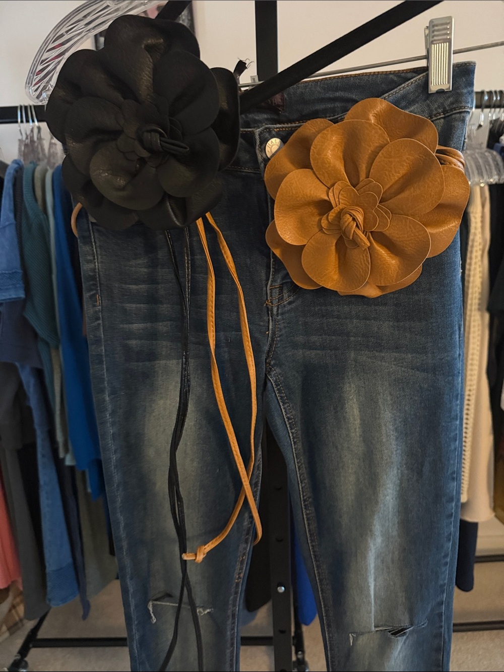 #263 FAUX LEATHER FLOWER BELT BLACK OR TAN - Picture 5 of 6